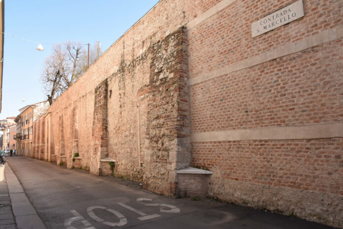 Contrada San Marcello