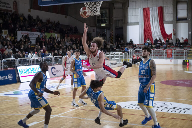Capo d’Orlando passa a Vicenza, infortuni ad Ambrosetti e Ianuale. Le dichiarazioni di Cilio