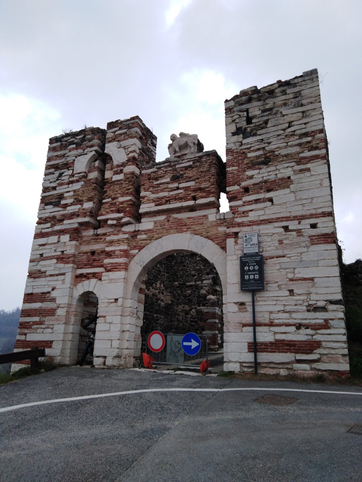 porta cisalpina