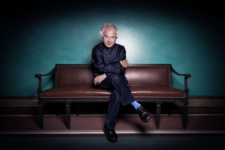András Schiff: nozze d’argento con il Teatro Olimpico di Vicenza per il pianista e direttore d’orchestra ungherese