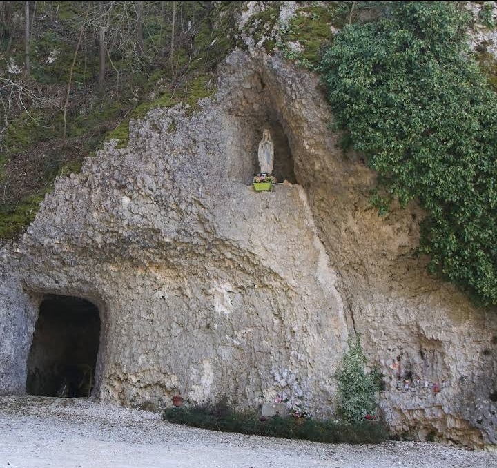 grotta altissimo