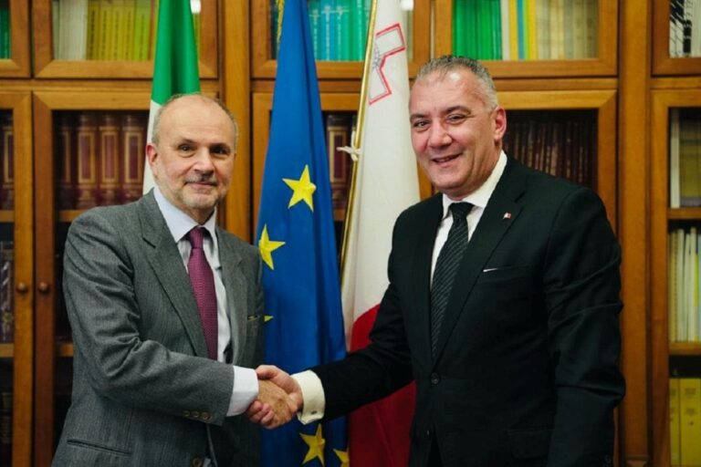Accordo di collaborazione nel settore farmaceutico tra Malta e Italia