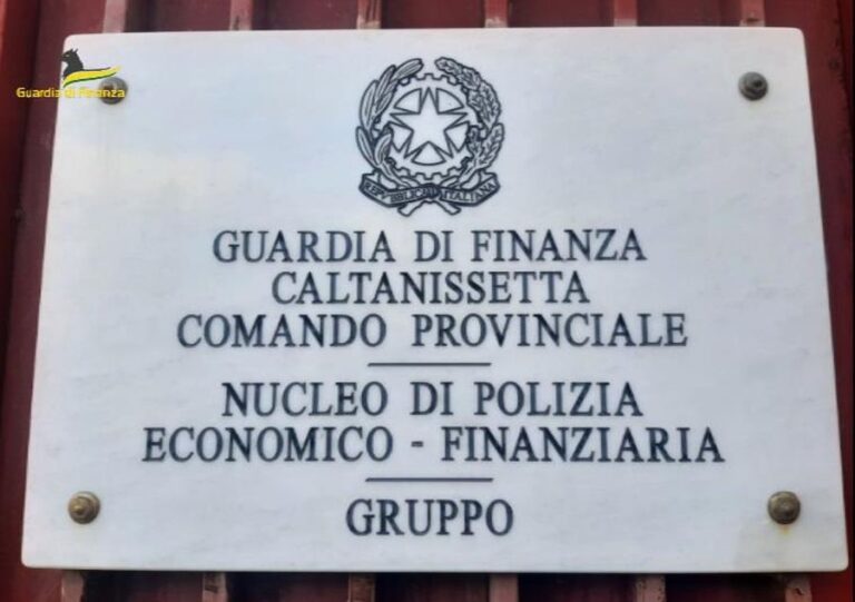 Caltanissetta, truffa su fondi transizione digitale. Bloccati 300 mila euro