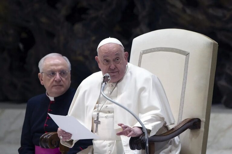 Papa Francesco ha riposato bene ma non guiderà l’Angelus