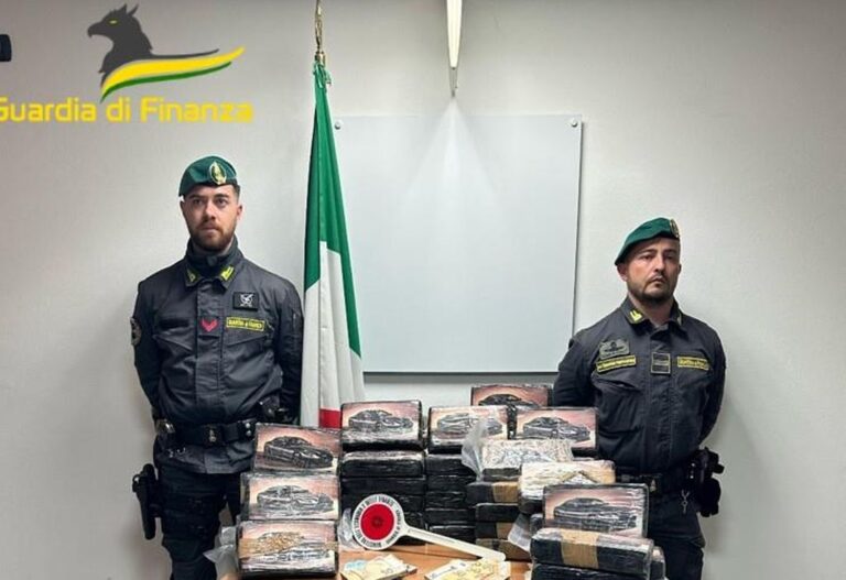 A Cagliari sequestrati 110kg di cocaina e 29.500 euro, due arresti
