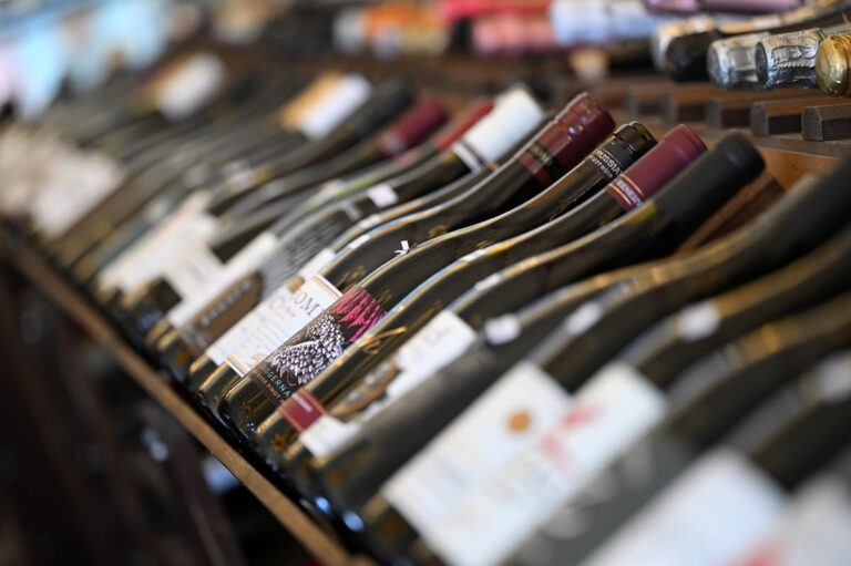 Vino, per i giovani americani e italiani resta uno status symbol
