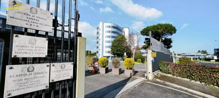 Banconote false, smantellati 2 siti contraffazione e rete canali social