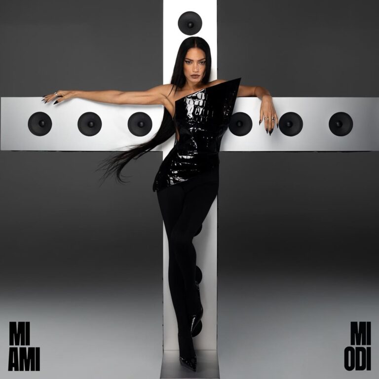 Dal 2 maggio il nuovo album di Elodie “Mi ami mi odi”