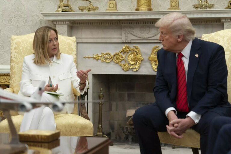 Meloni nella tana del lupo mentre Trump sfiga giudici, Fed e Harvard