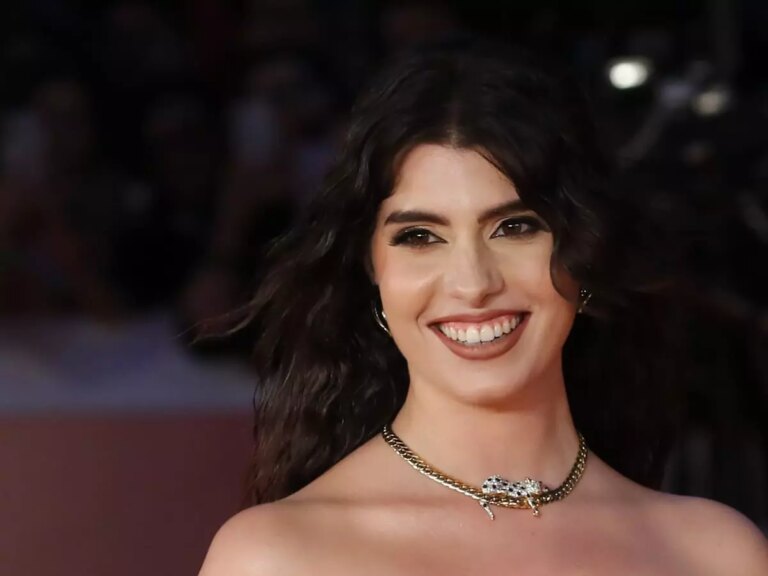Compleanno con proposta di matrimonio per l’attrice di “Mare Fuori” Giovanna Sannino