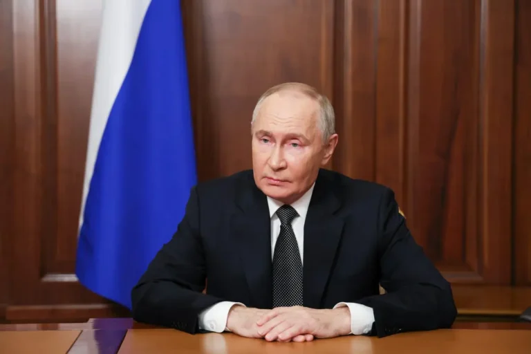 Ucraina, Putin annuncia due giorni di tregua per Pasqua