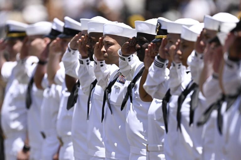 Usa, la Marina cancella il simposio internazionale per mancanza di fondi