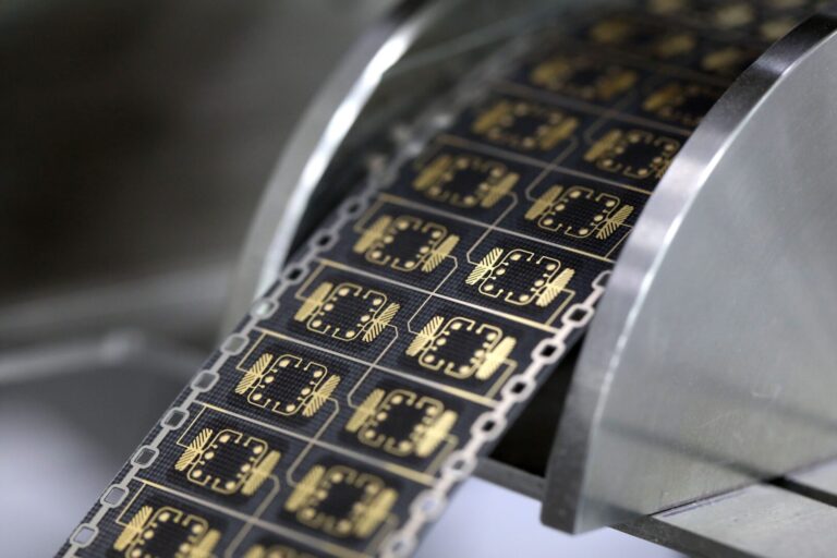 Microchip, Corte dei conti UE “Europa in ritardo nella corsa mondiale”
