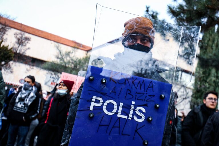 In Turchia arrestati 18 funzionari del comune di Istanbul