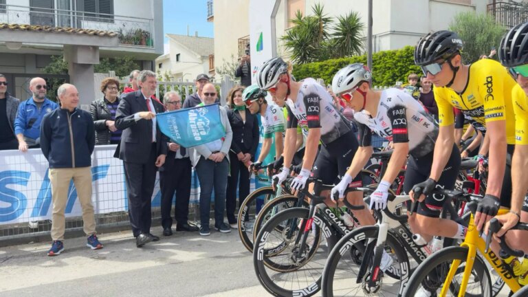 Marsilio “Promuoviamo l’Abruzzo anche grazie al grande ciclismo”