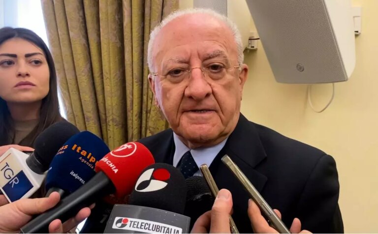 Campi Flegrei, De Luca “Calo turismo inevitabile, ma non drammatizziamo”