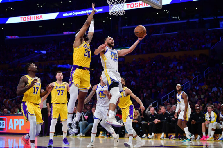 Golden State torna a battere i Lakers, Morant croce e delizia