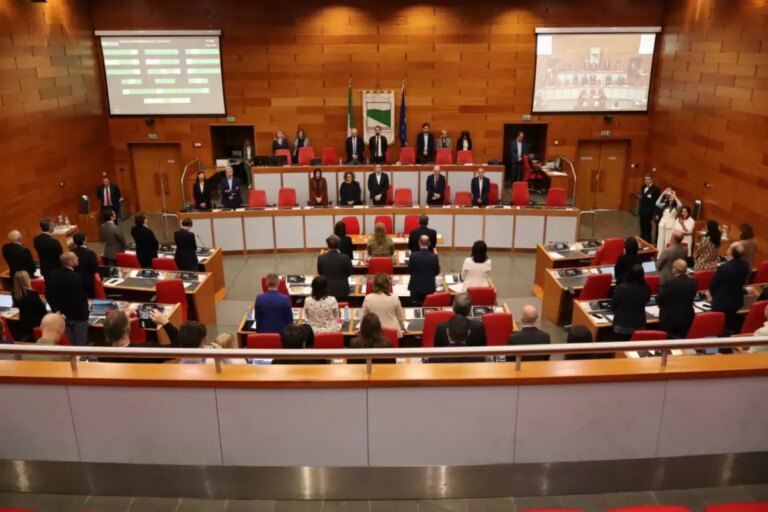 In Assemblea legislativa un minuto di silenzio per Papa Francesco