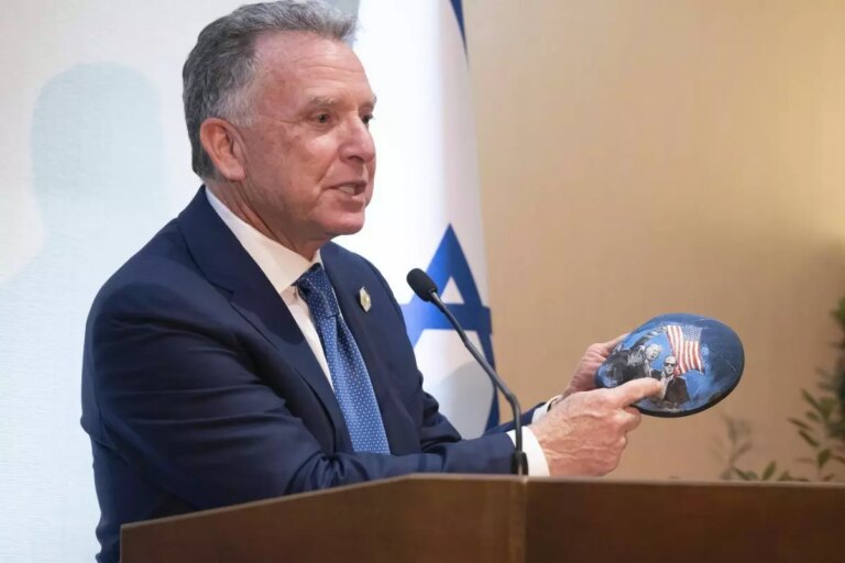 Ucraina, Witkoff “Putin disponibile a discutere una pace permanente”