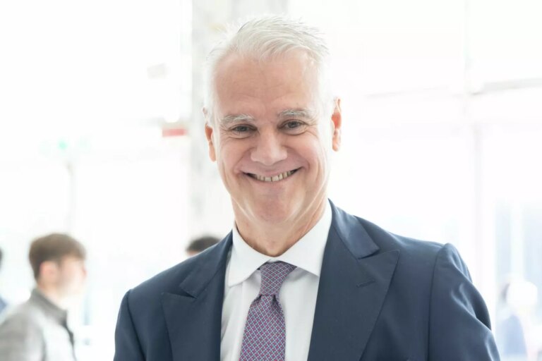 AI Week, Zangrillo: “L’intelligenza artificiale può aiutare la pubblica amministrazione”