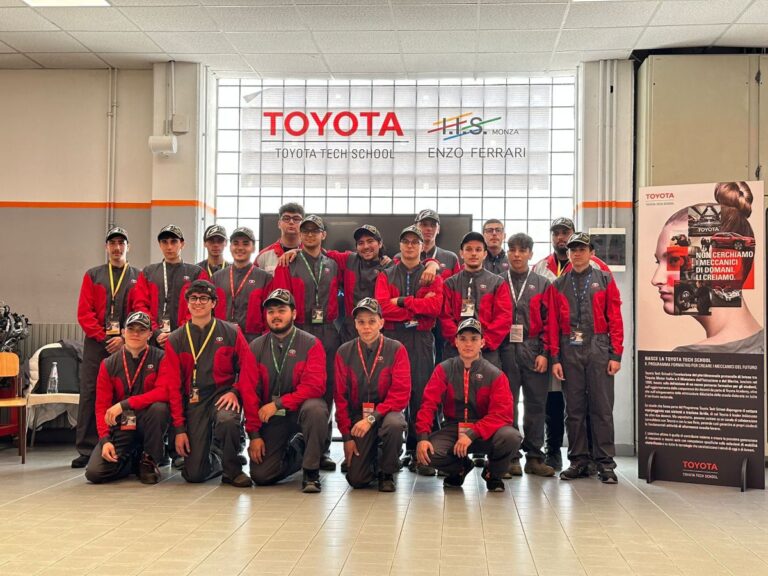Toyota celebra i 30 anni del progetto formativo “Tech School”