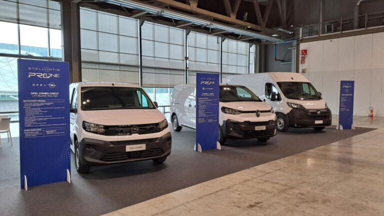 Stellantis Pro One alla fiera internazionale ISSA PULIRE