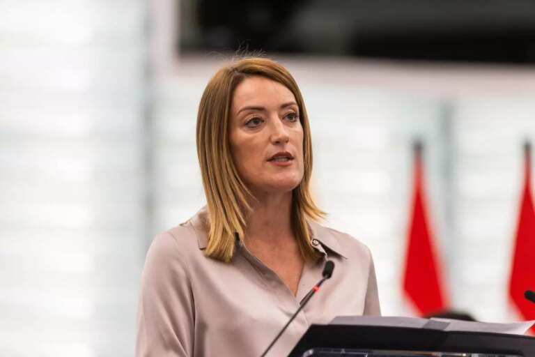 Ue, Metsola “Più investimenti sull’innovazione e meno burocrazia”