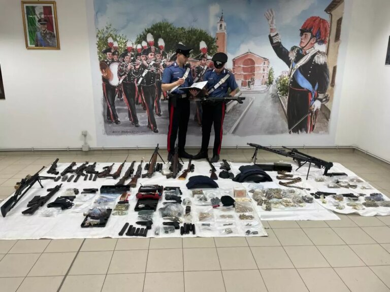 Rinvenuto un arsenale ad Aprilia, arrestato uno spagnolo