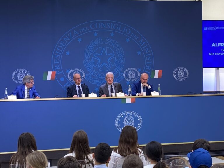 ‘No alla dipendenza, si alla vita’, premiati i vincitori del concorso dedicato ai giovani