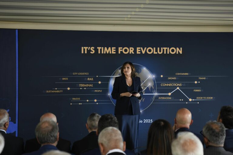 Nasce FS Logistix, la nuova piattaforma digitale per il trasporto merci end to end