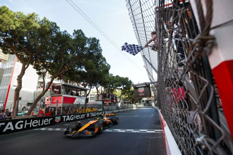 Norris trionfa a Montecarlo, Leclerc è secondo. Hamilton chiude quinto