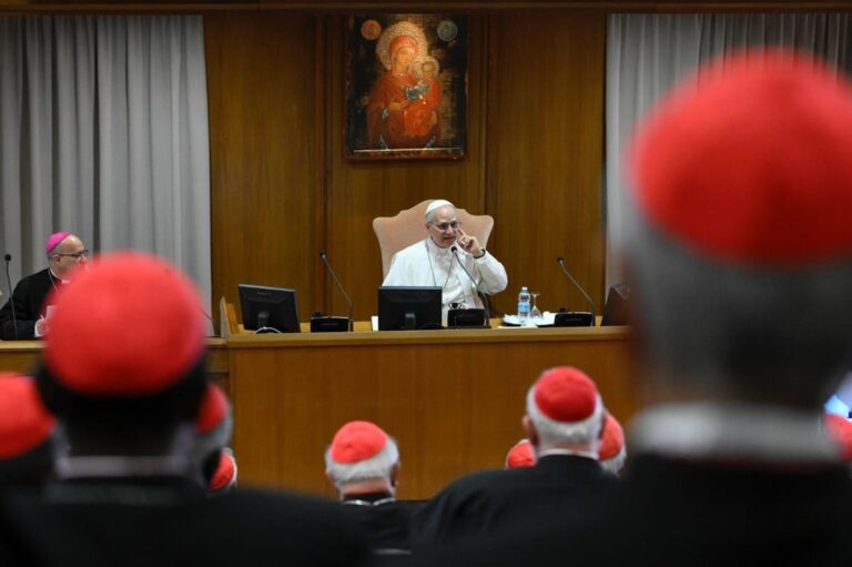 Papa Leone XIV incontra i Cardinali “Mi aiutate ad accettare un giogo superiore alle mie forze”