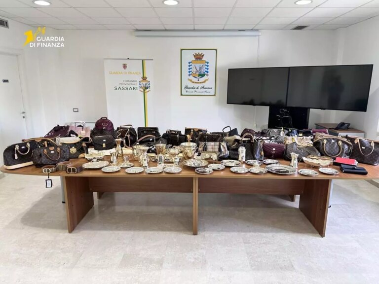Dipendente di un comune in provincia di Sassari accusata di peculato, interdetta dai pubblici uffici