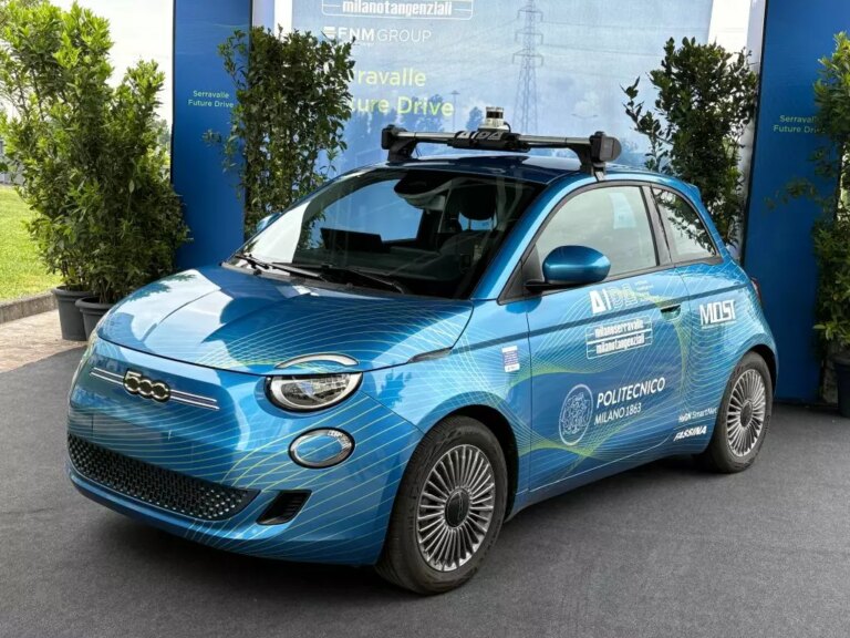 Presentato il ‘Serravalle Future Drive’, la navetta a guida autonoma di AIDA e PoliMi