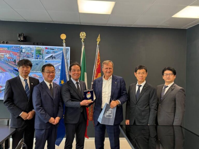 Venezia, il sindaco Brugnaro incontra la delegazione di Hiroshima