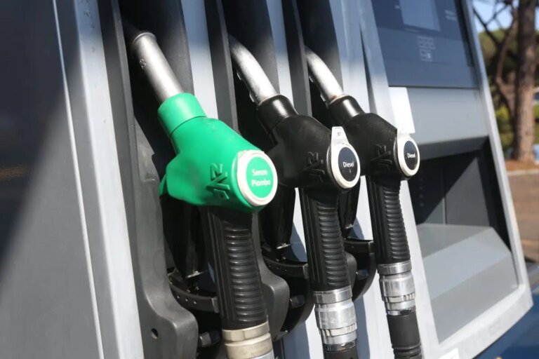 Guerra in Medio Oriente, CGIA “Per il momento nessun aumento del prezzo dei carburanti”