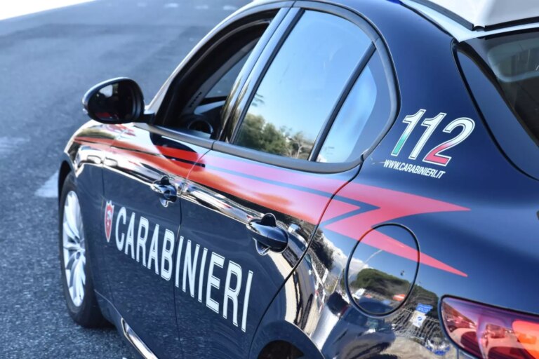 Diciottenne colpita al volto da un proiettile vagante a Catania, operata d’urgenza