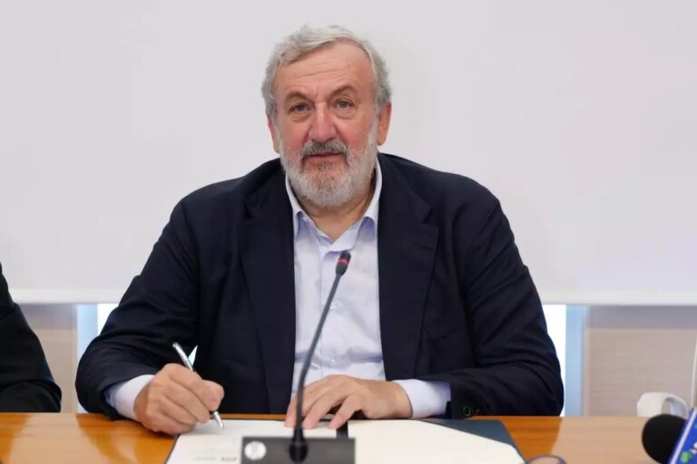 Emiliano “La Puglia cresce e prosegue il suo cammino con coraggio e visione”