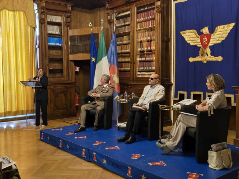 Presentato il secondo volume in braille di Rivista Militare, Rauti “Strumento di integrazione”