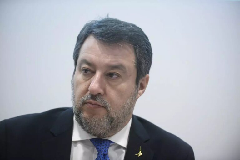 Open Arms, la Procura di Palermo ricorre in Cassazione contro l’assoluzione di Salvini. Il ministro “Difendere l’Italia non è un reato”