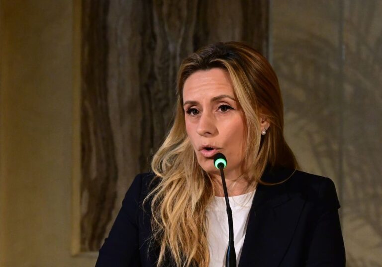 Lombardia, Caruso “Per salvare le librerie lanciamo un patto per la lettura”