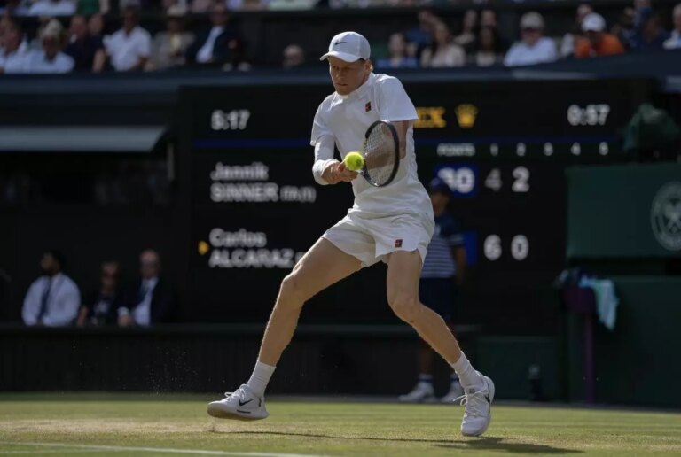 Sinner nella leggenda, primo azzurro a vincere Wimbledon