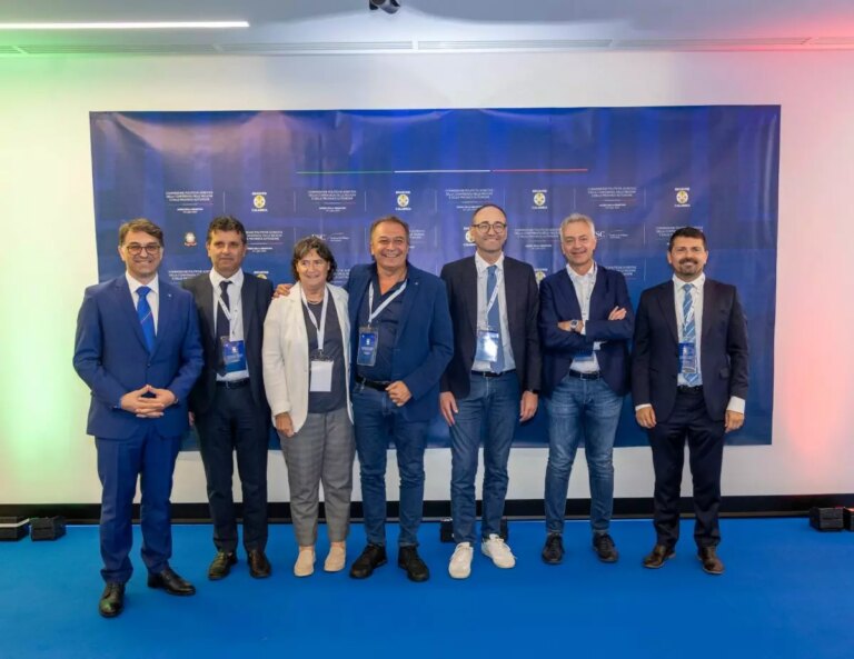 Caner “Vinitaly and The City” traino per per tutto il paese