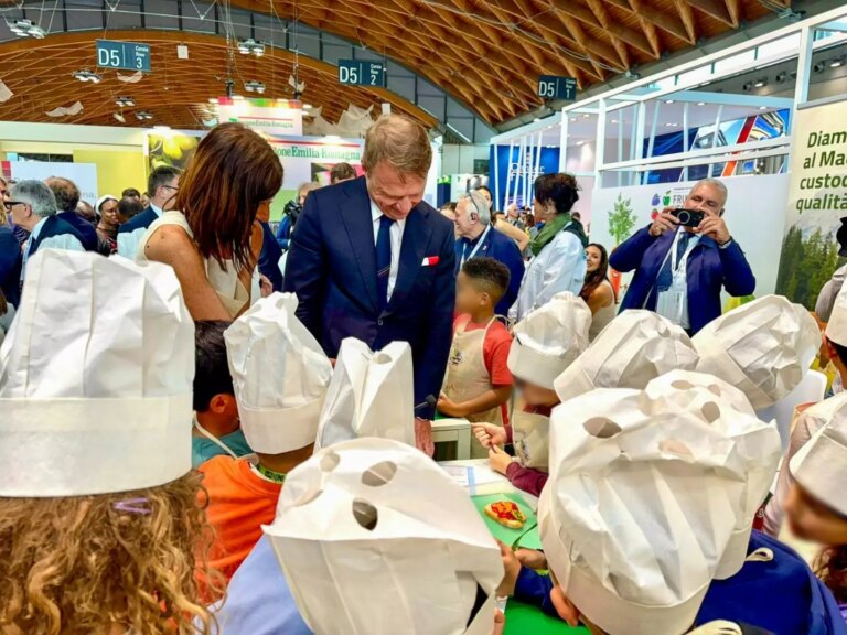Frutta e verdure nelle scuole, Masaf pubblica un bando da 14 milioni