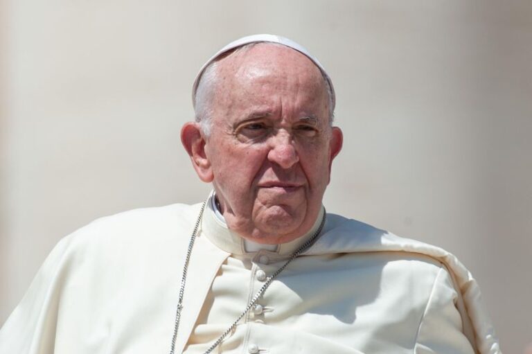 Sventato un attentato dell’Isis turco a Papa Francesco a Trieste, lo rivela un’inchiesta