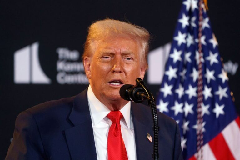 Trump “Grandi progressi sulla Russia. Restate sintonizzati”