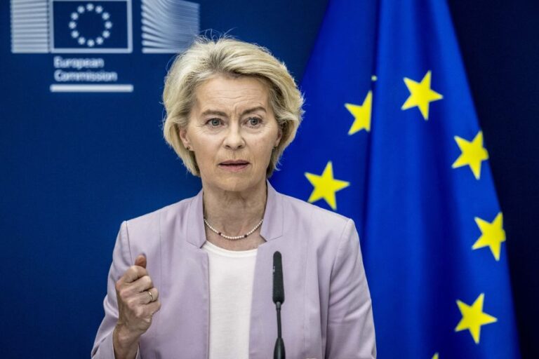 Financial Times, sospette interferenze russe al GPS dell’aereo di von der Leyen. Mosca nega il coinvolgimento