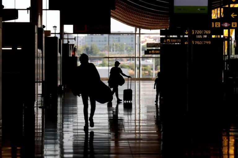 Avvistati droni nei cieli di Danimarca e Norvegia, chiusi per alcune ore gli aeroporti di Copenaghen e Oslo