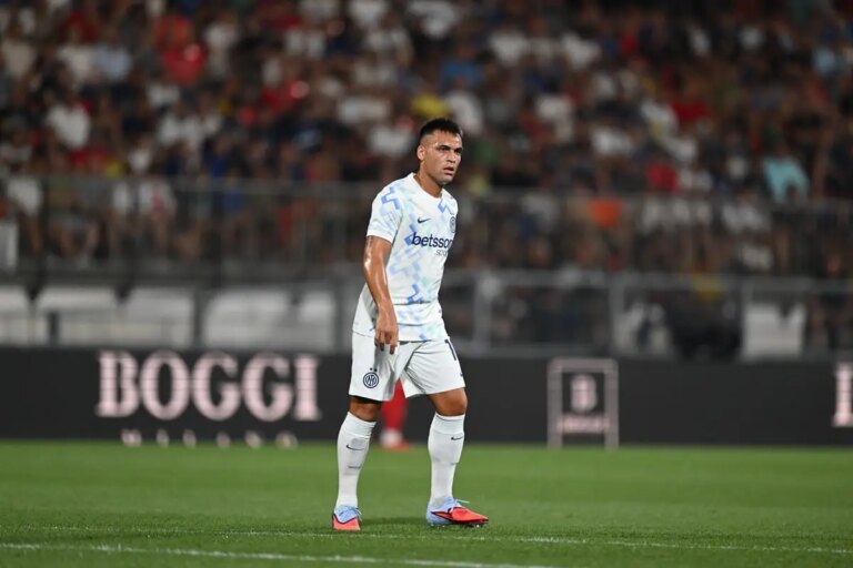 L’Inter espugna Cagliari, decisivi Lautaro e Pio Esposito