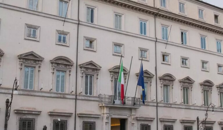 Ponte sullo Stretto, Corte dei Conti: “Solo valutazioni giuridiche”. Meloni convoca una riunione di governo a Palazzo Chigi